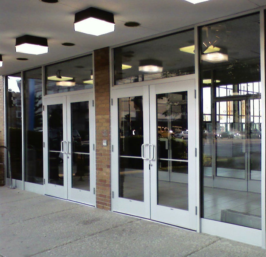 Commercial glass repair near me Seattle Washington King County
